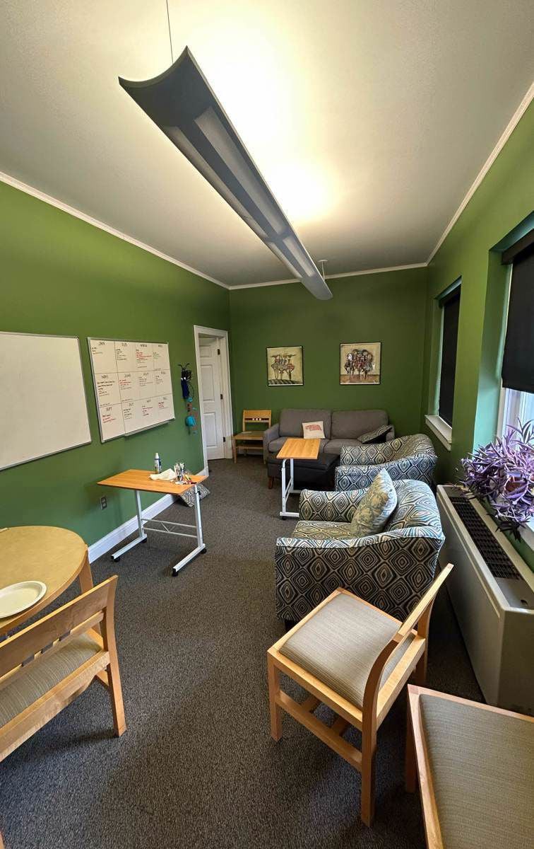 Retail / Office Space in Historic Dundee District for Lease 4900 Dodge Street - Image 6