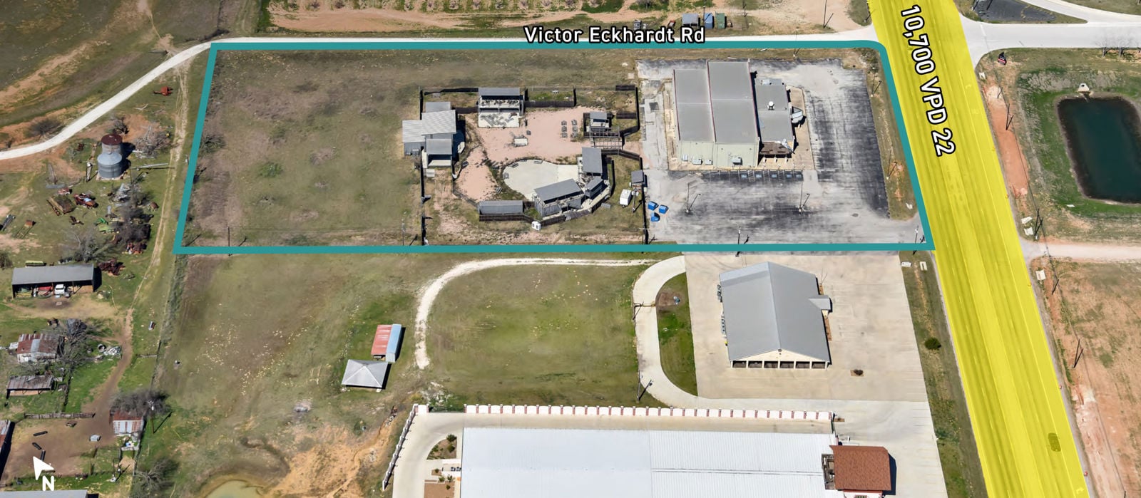 Fritztown Cinema-Backyard Amphitheater-SAN Retail-Elliott_OM_v3-5