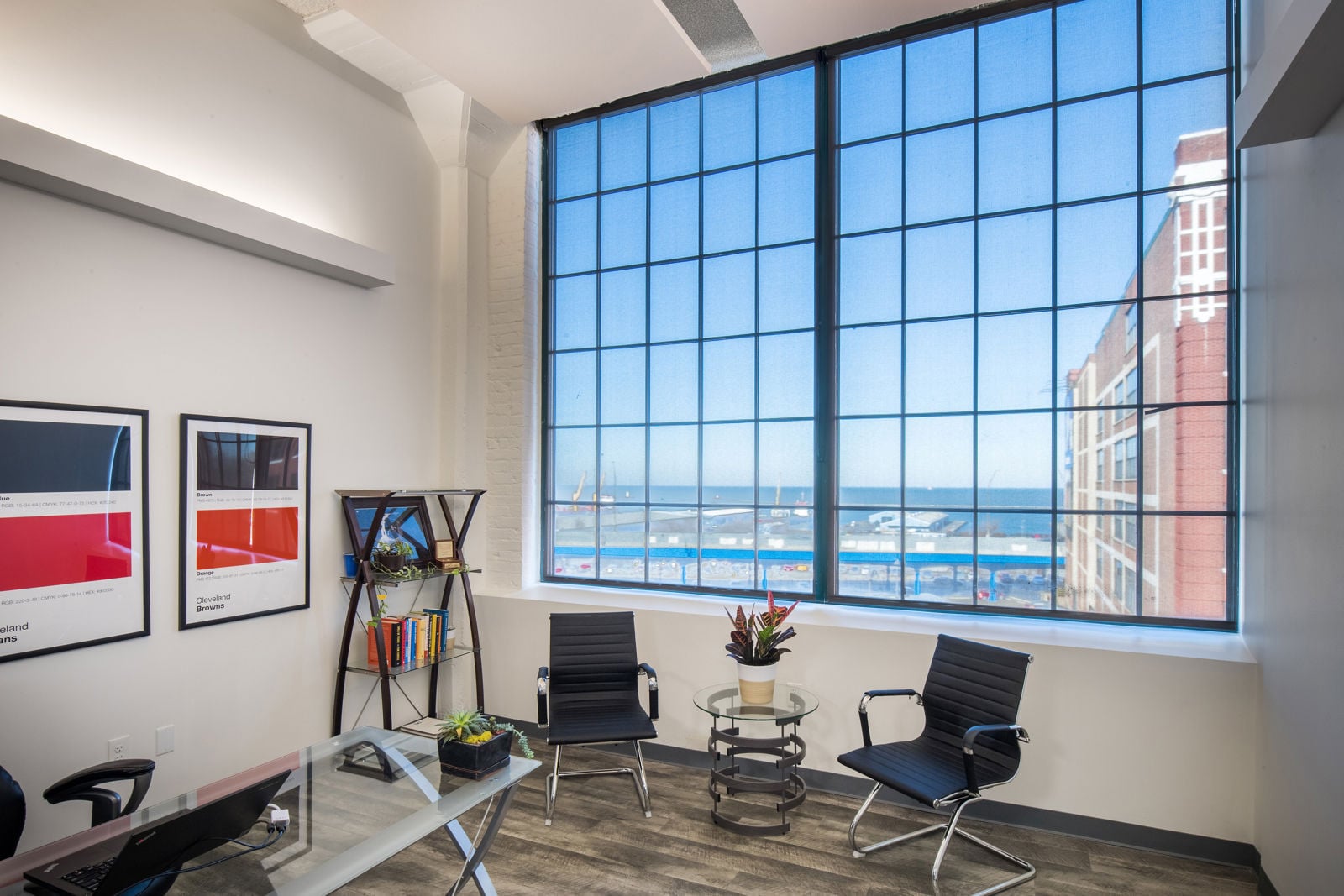 Interior - LEASED SUITE