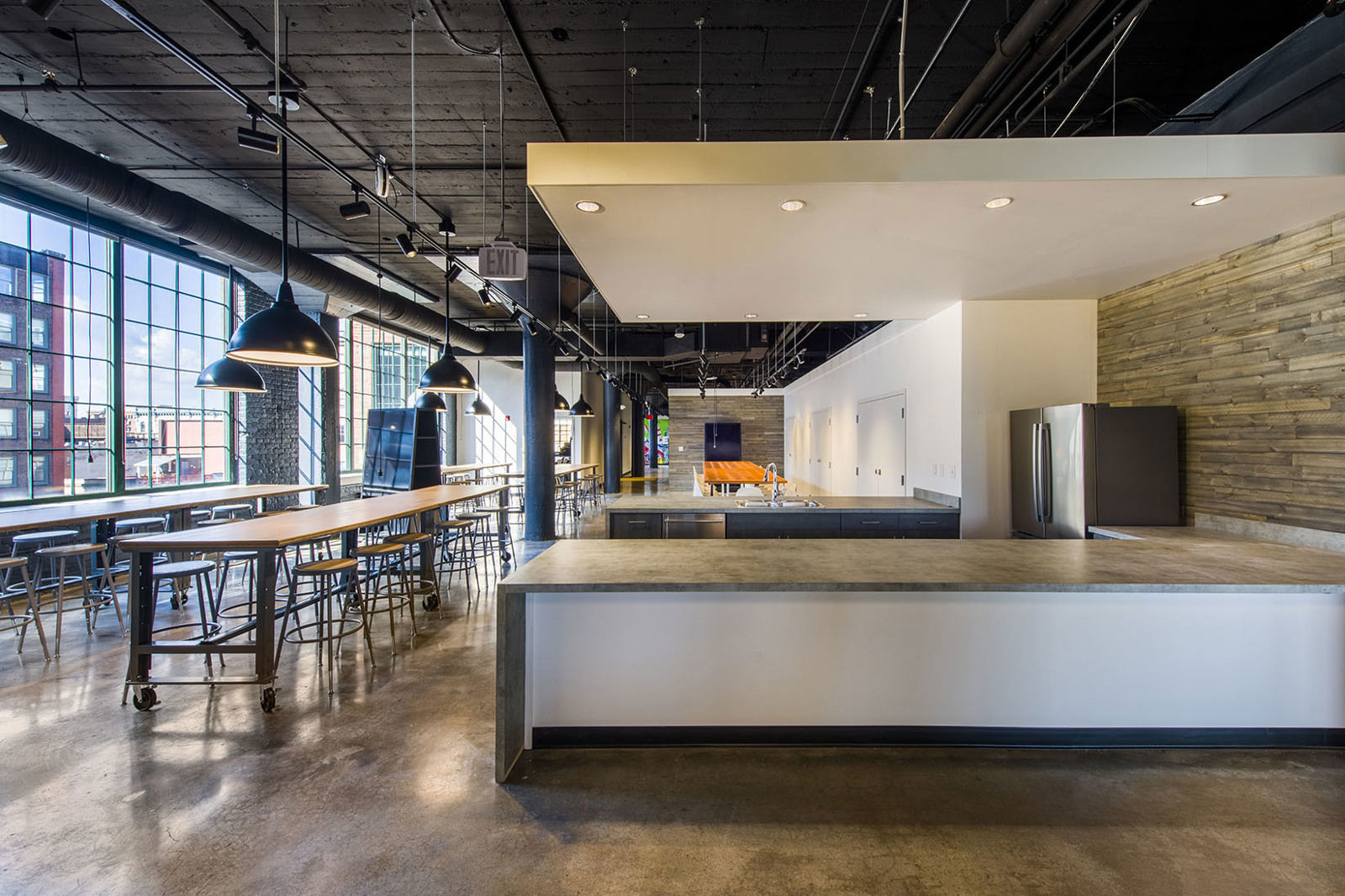 Interior - LEASED SUITE