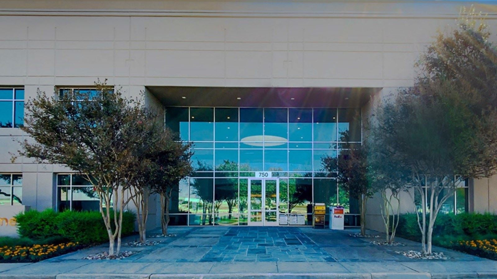 Lake Vista One bldg pic