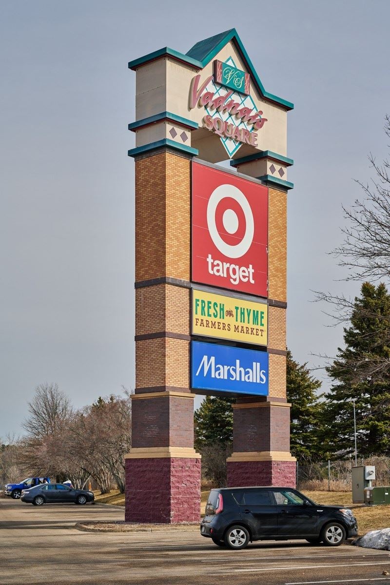 MedRz905CountyRdEVadnaisHghtsCBRE0076