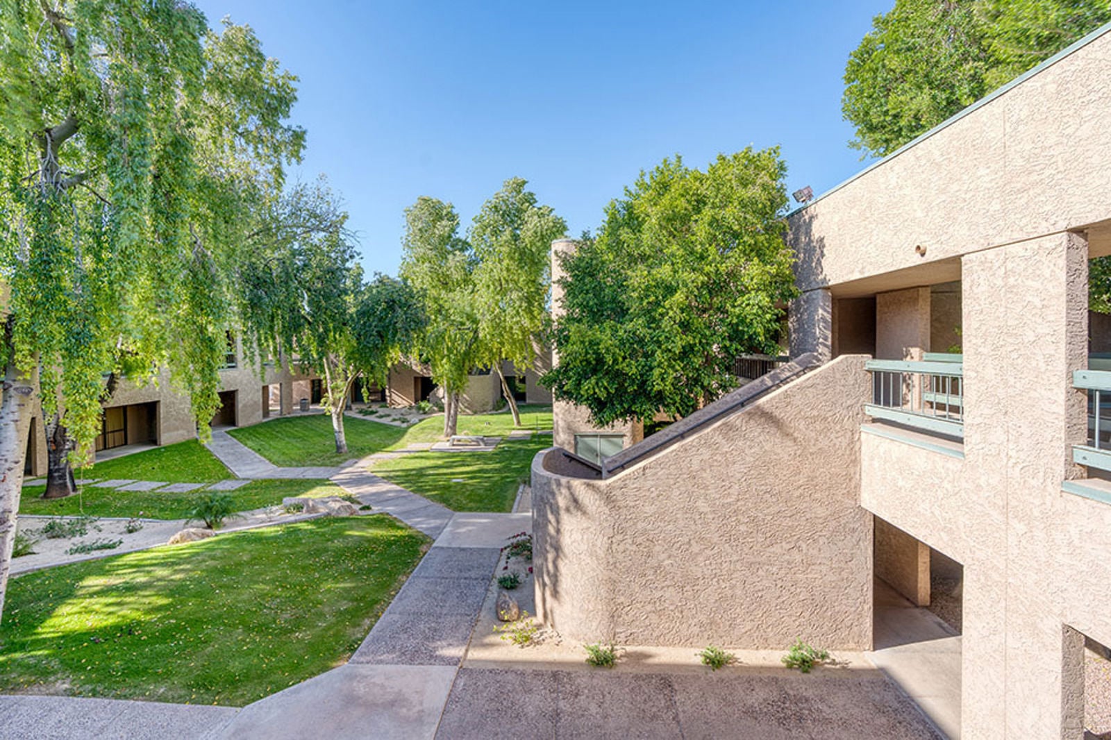 Mesa Commerce Center