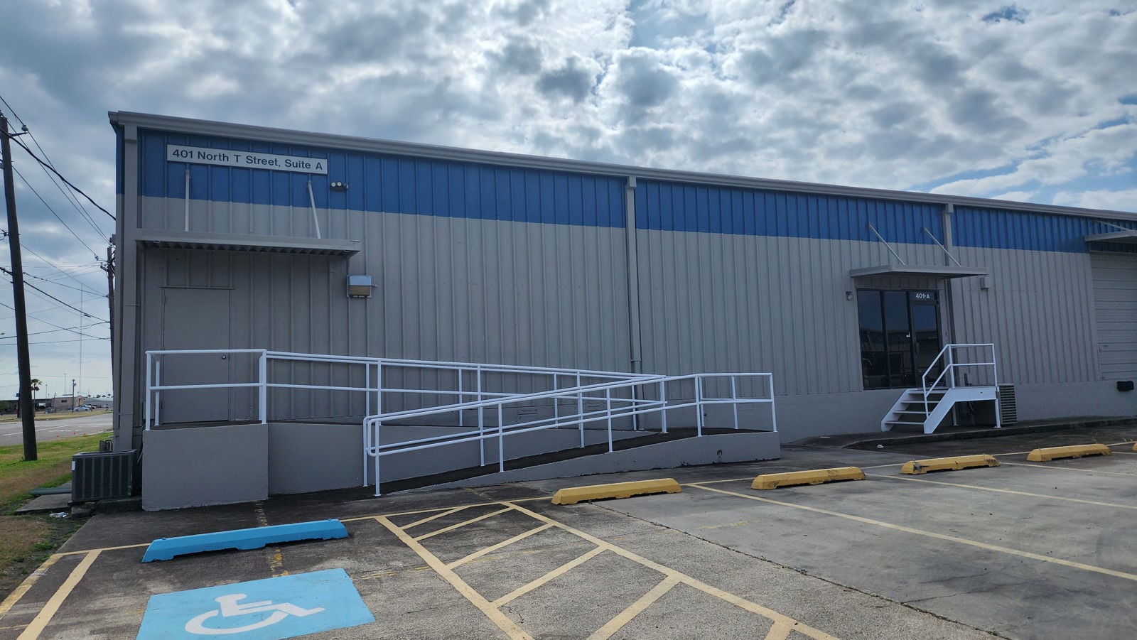 401 Suite A - Front Photo Newly Painted