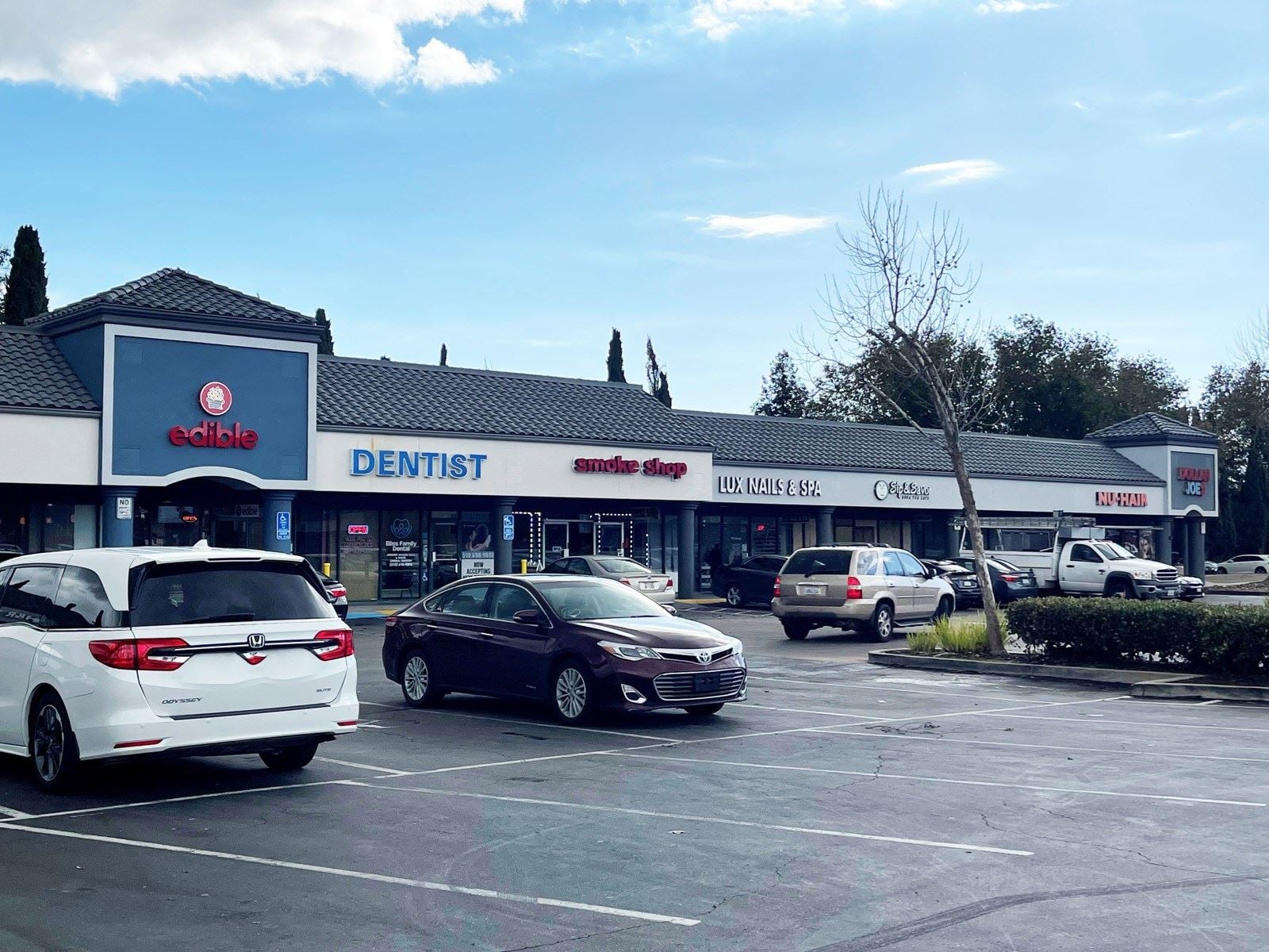 Mission Plaza 26905-26953 Mission Boulevard - Image 4