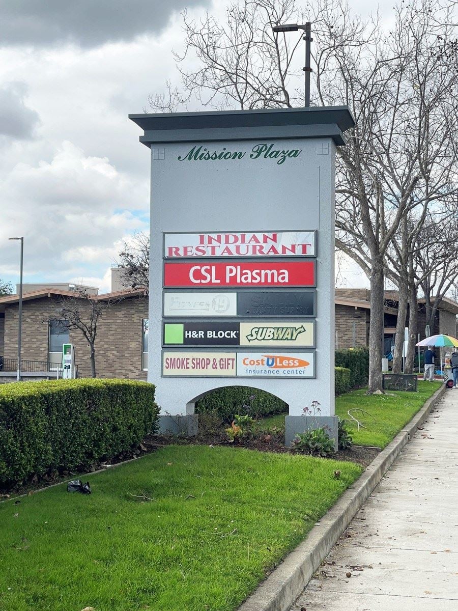 Mission Plaza 26905-26953 Mission Boulevard - Image 3