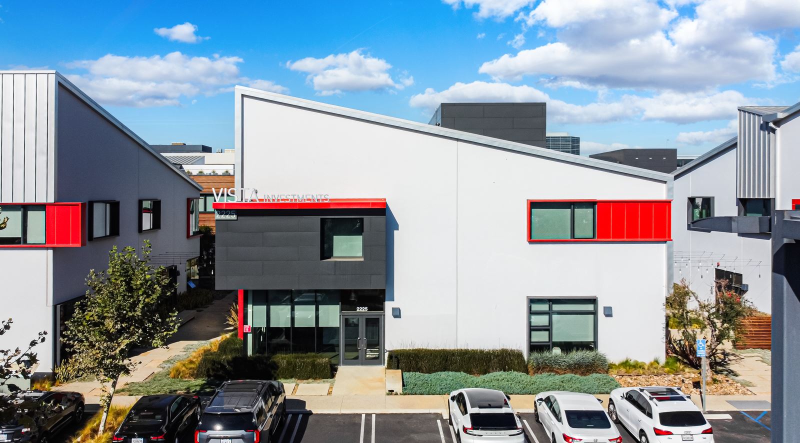 2225 Campus Dr. El Segundo, CA (2 of 106).PNG