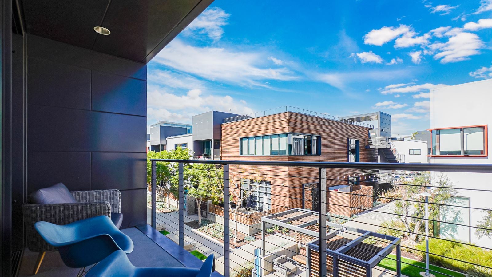 2225 Campus Dr. El Segundo, CA (56 of 106).PNG