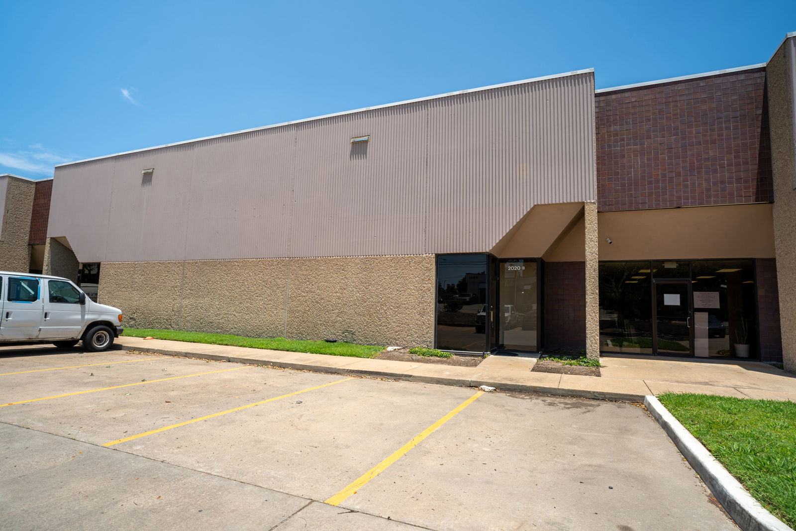 Rutland 12 - Suite B