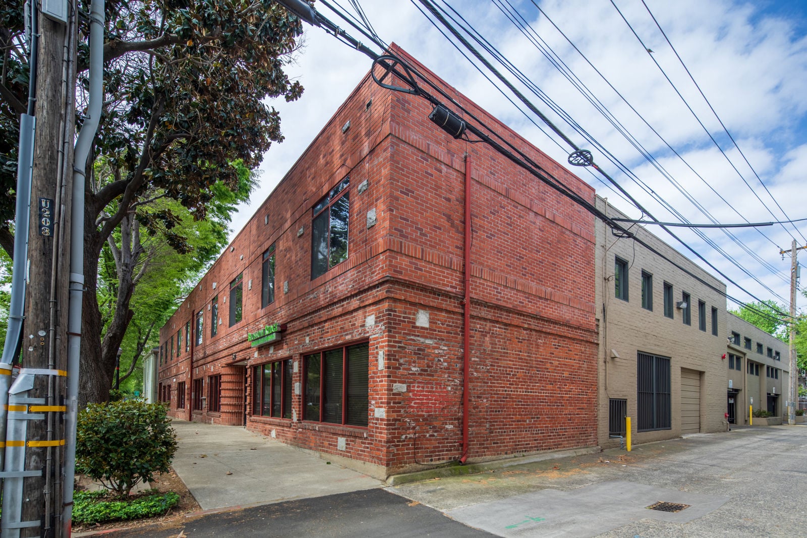 Exterior__5D40182-HDR