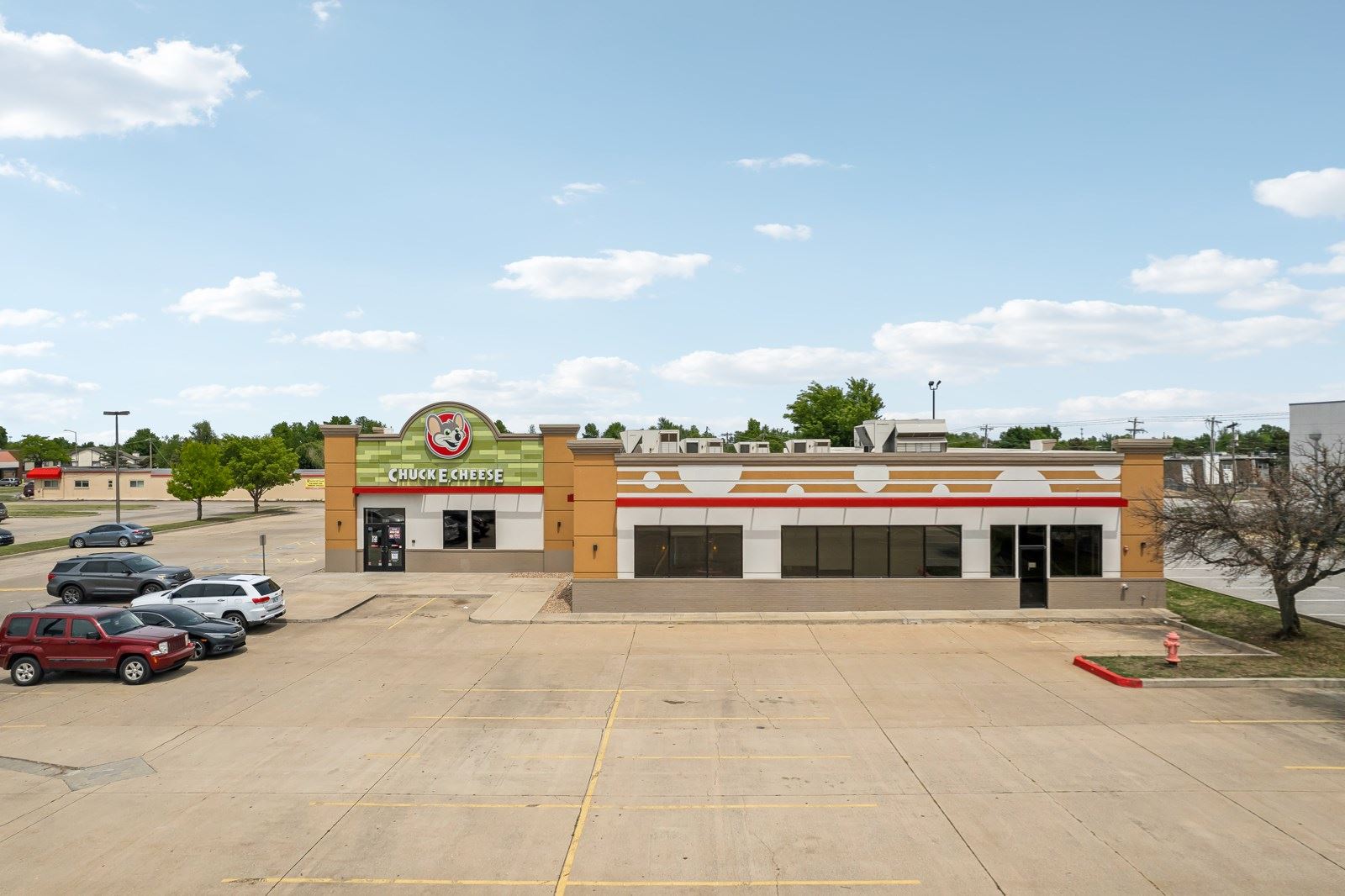 9-340_6817 Northwest Expy