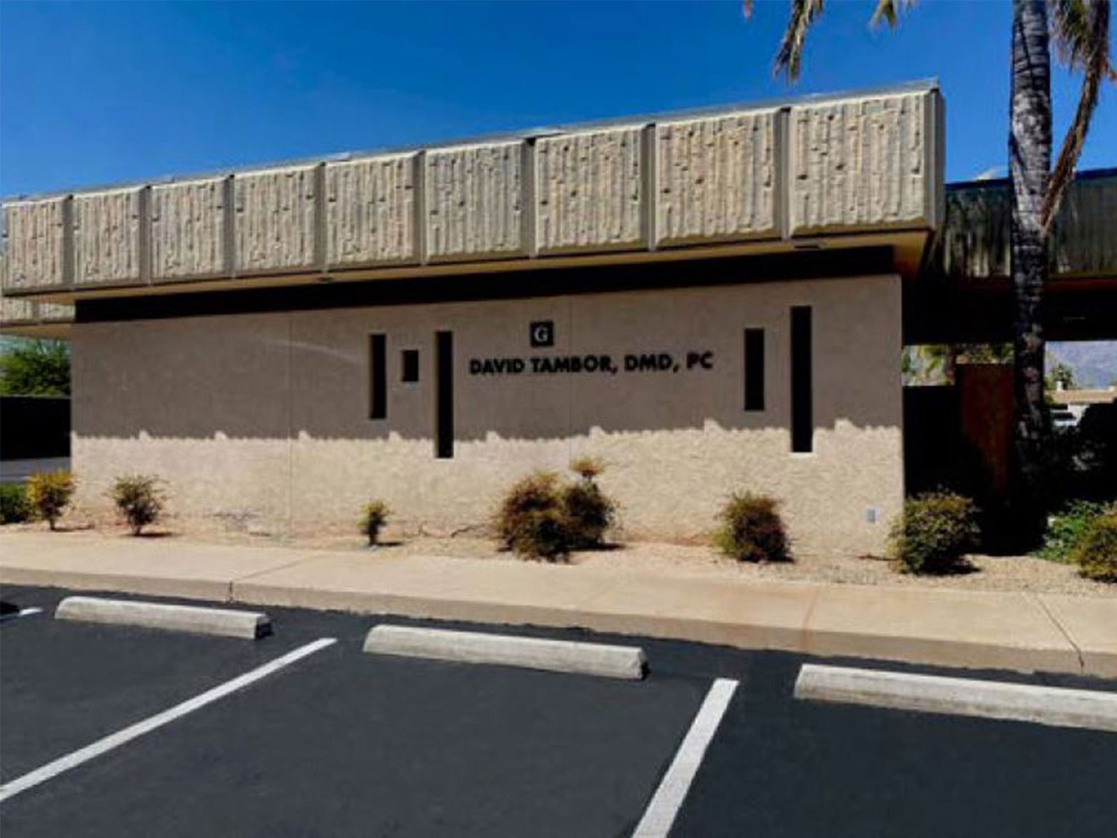 801 N Wilmot-Ste G - Cover.JPG