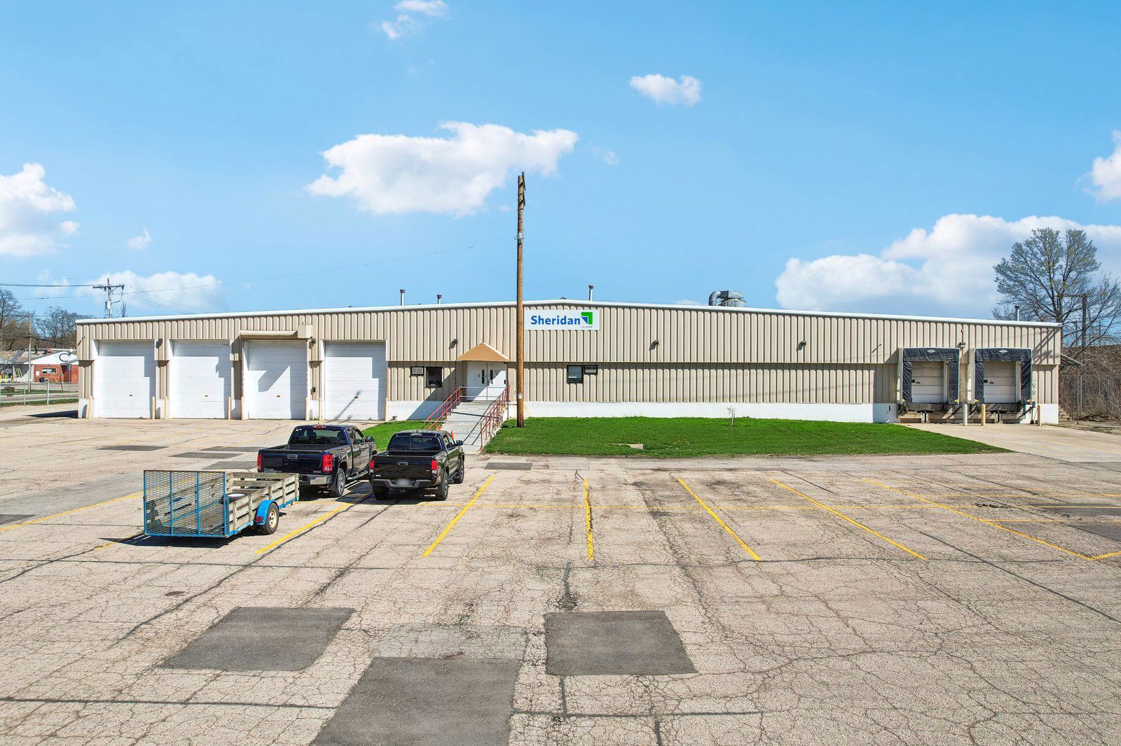 2211 Fordem Ave - Docks