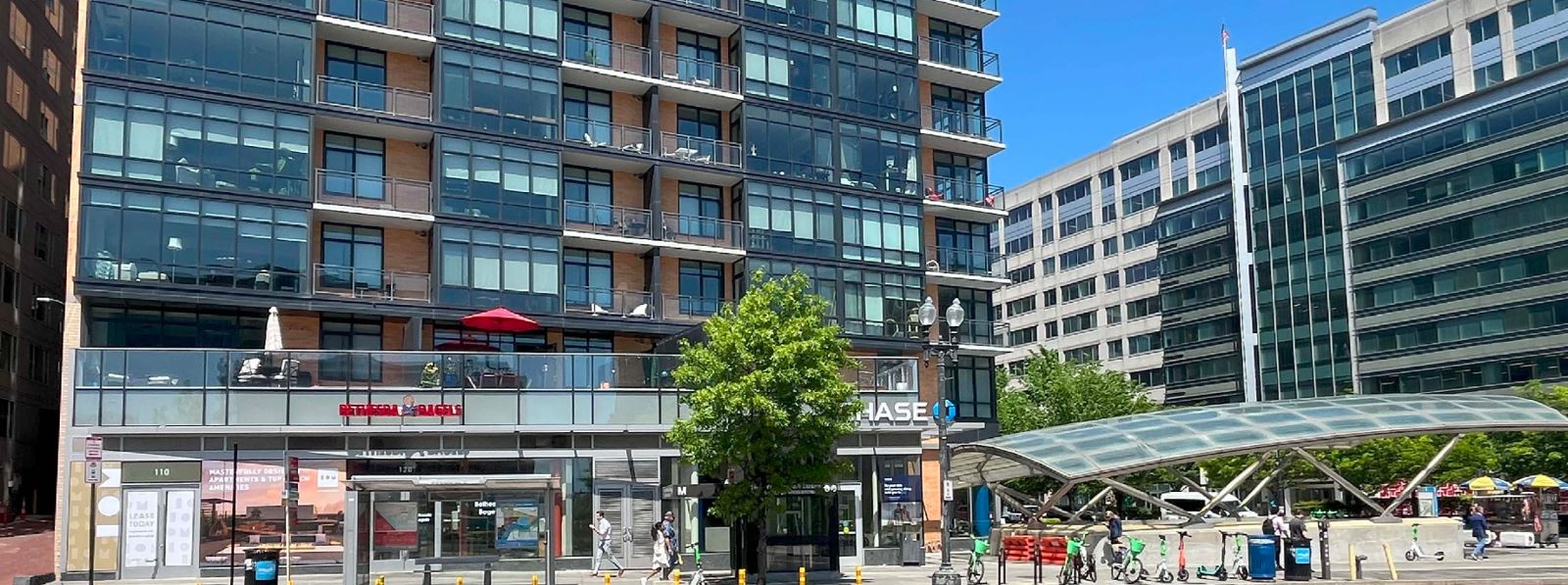 Insignia on M Wide Street View