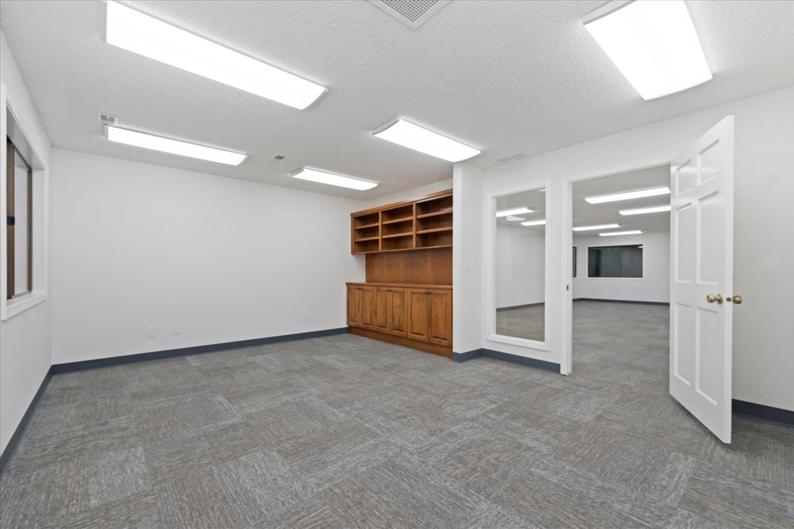 16-410 S Orchard St_016