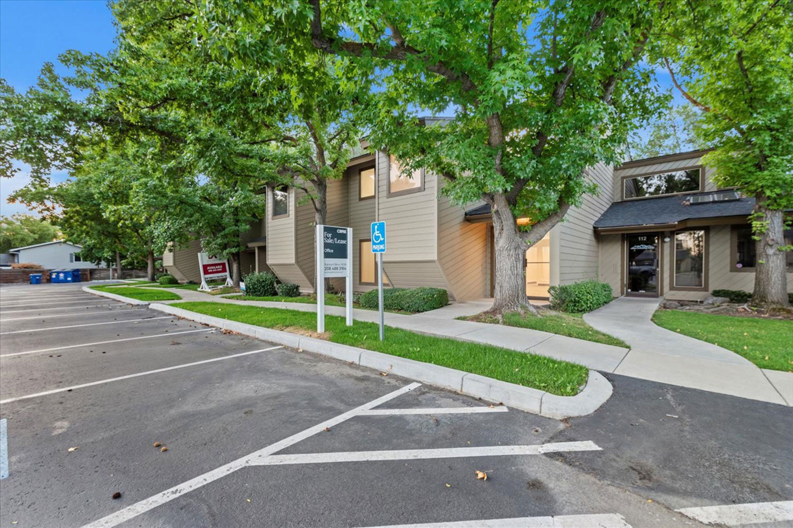 22-410 S Orchard St_022