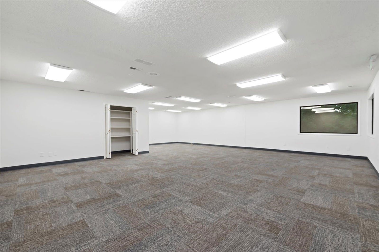 12-410 S Orchard St_012