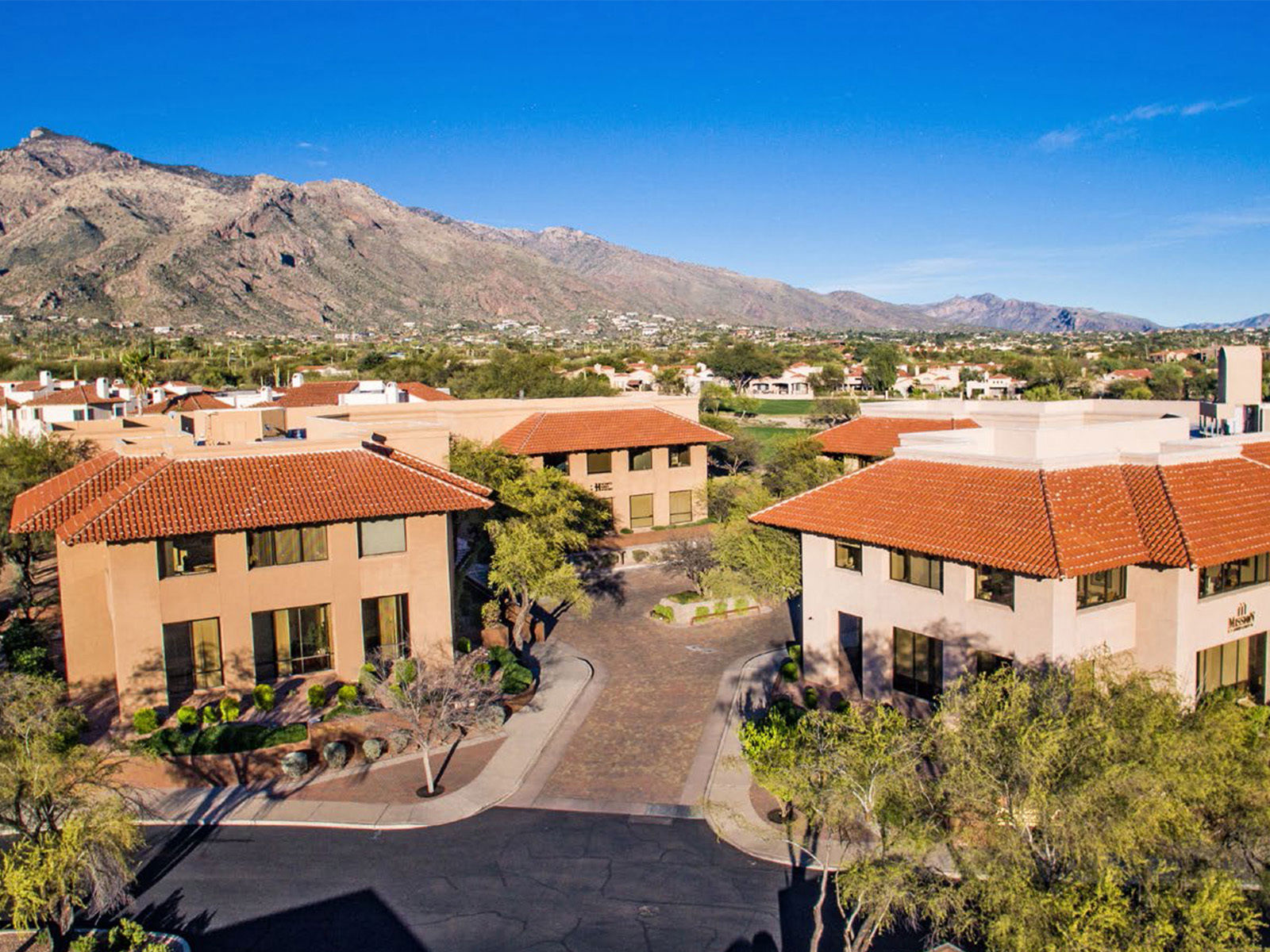 3567 E Sunrise Dr_La Paloma CC - Cover