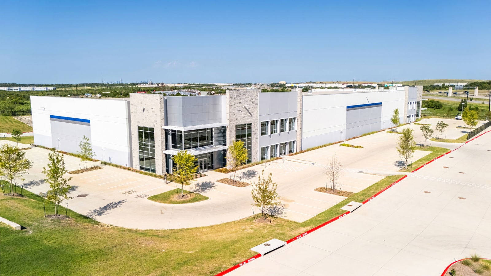 Park 290 - Aerials - Building 1 - 04