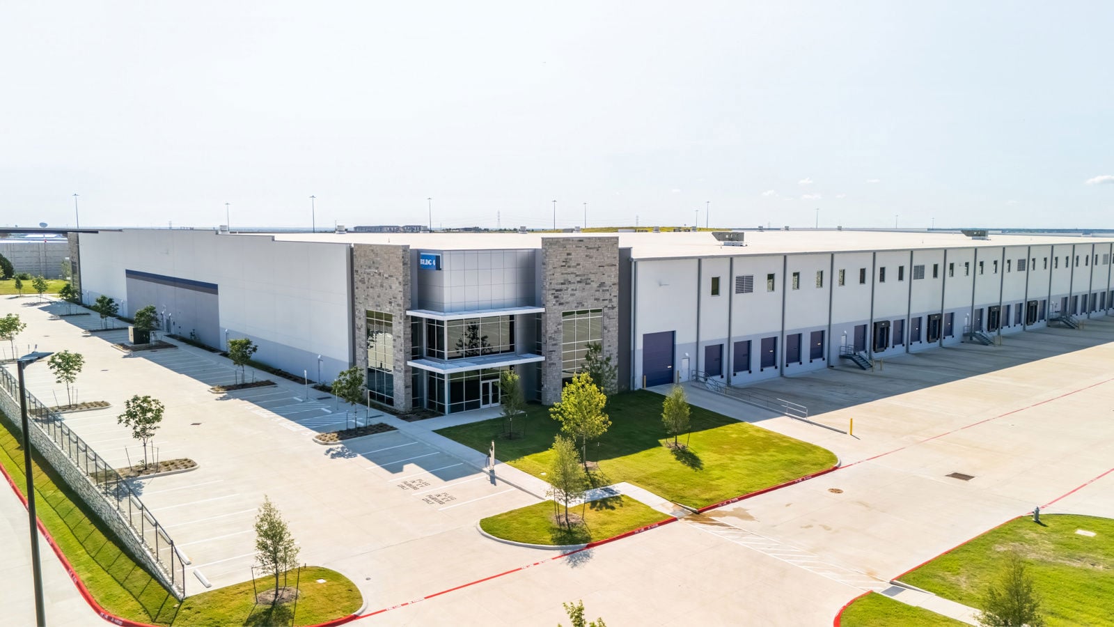 Park 290 - Aerials - Building 4 - 01