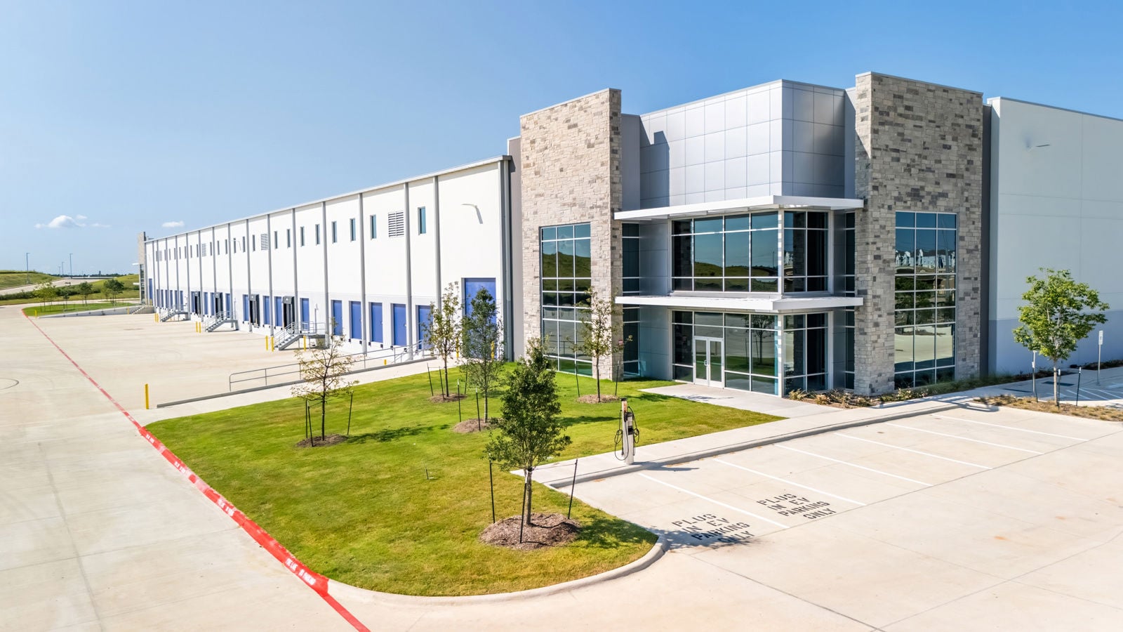 Park 290 - Aerials - Building 4 - 02