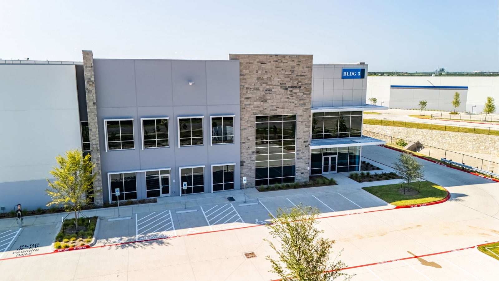 Park 290 - Aerials - Building 3 - 03