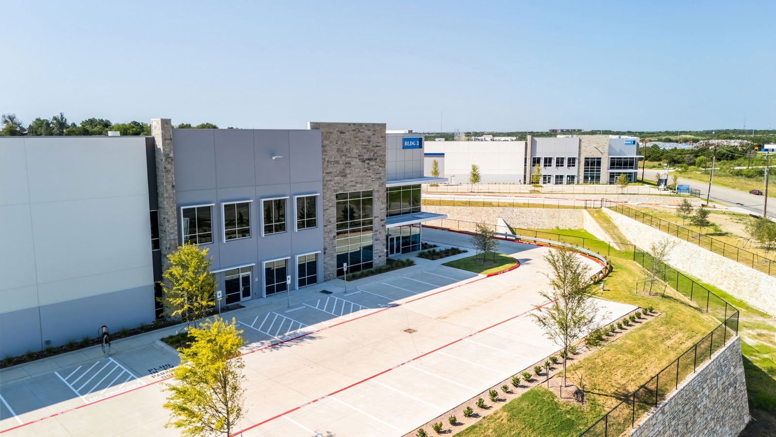 Park 290 - Aerials - Building 3 - 04