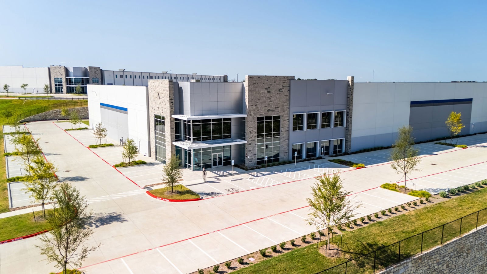 Park 290 - Aerials - Building 3 - 06