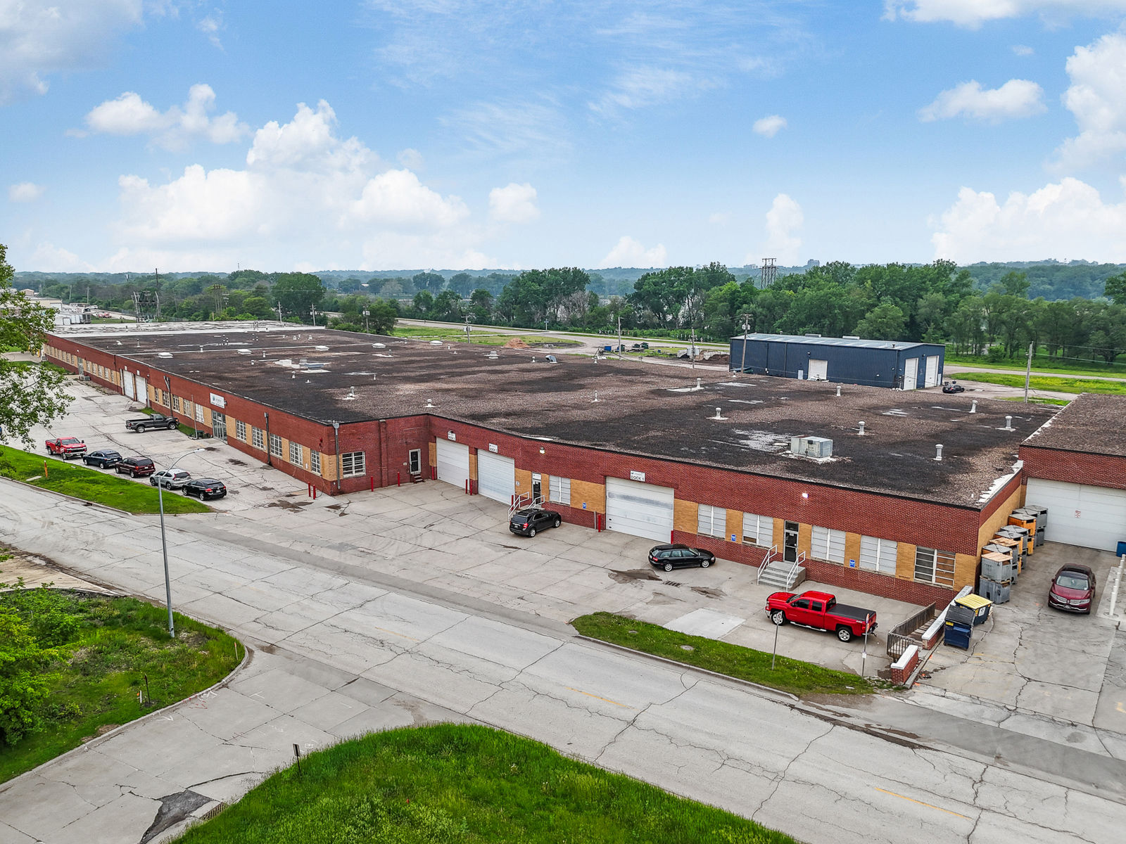 dji_fly_20240513_192600_0007_1715648503336_photo