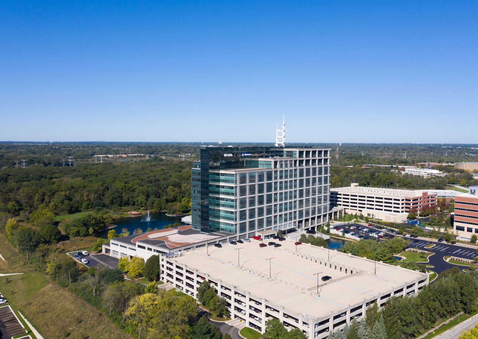 3500 Lacey Exterior 3