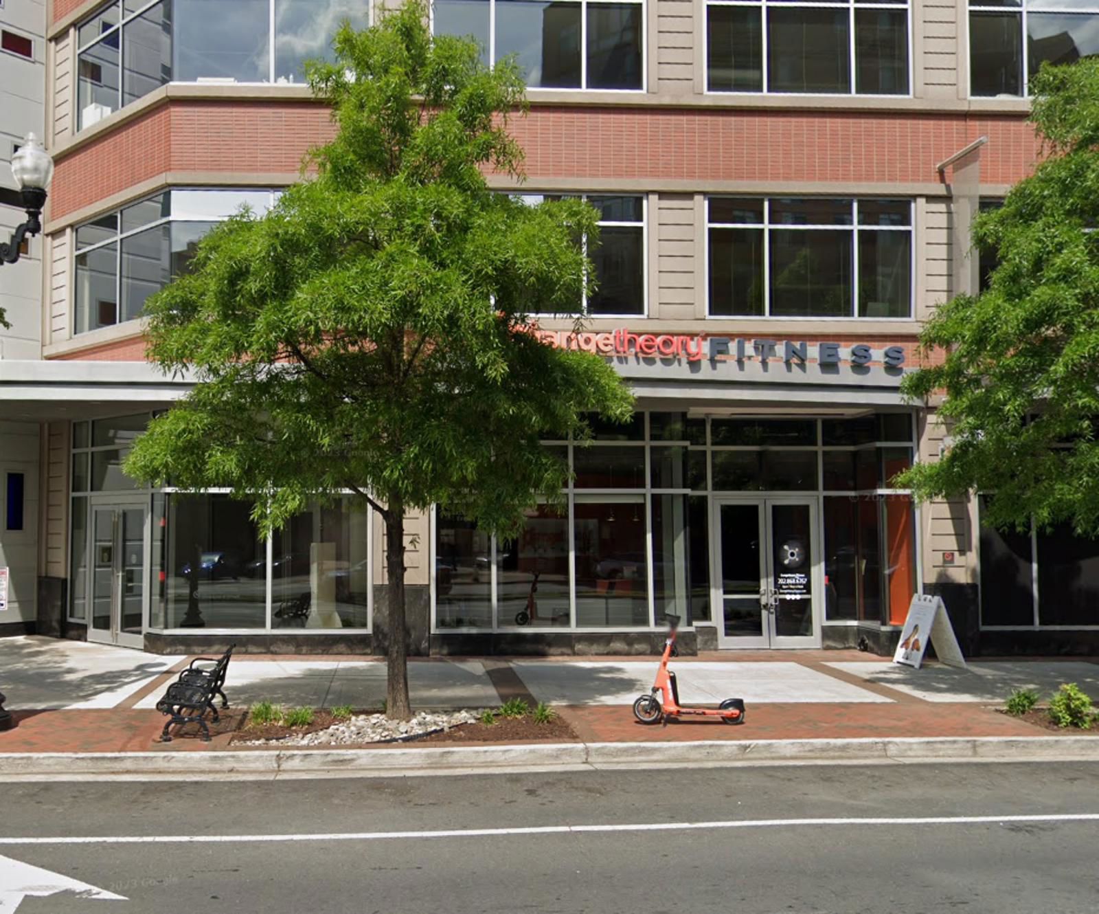 Orange Theory - Washington Blvd. Entrance