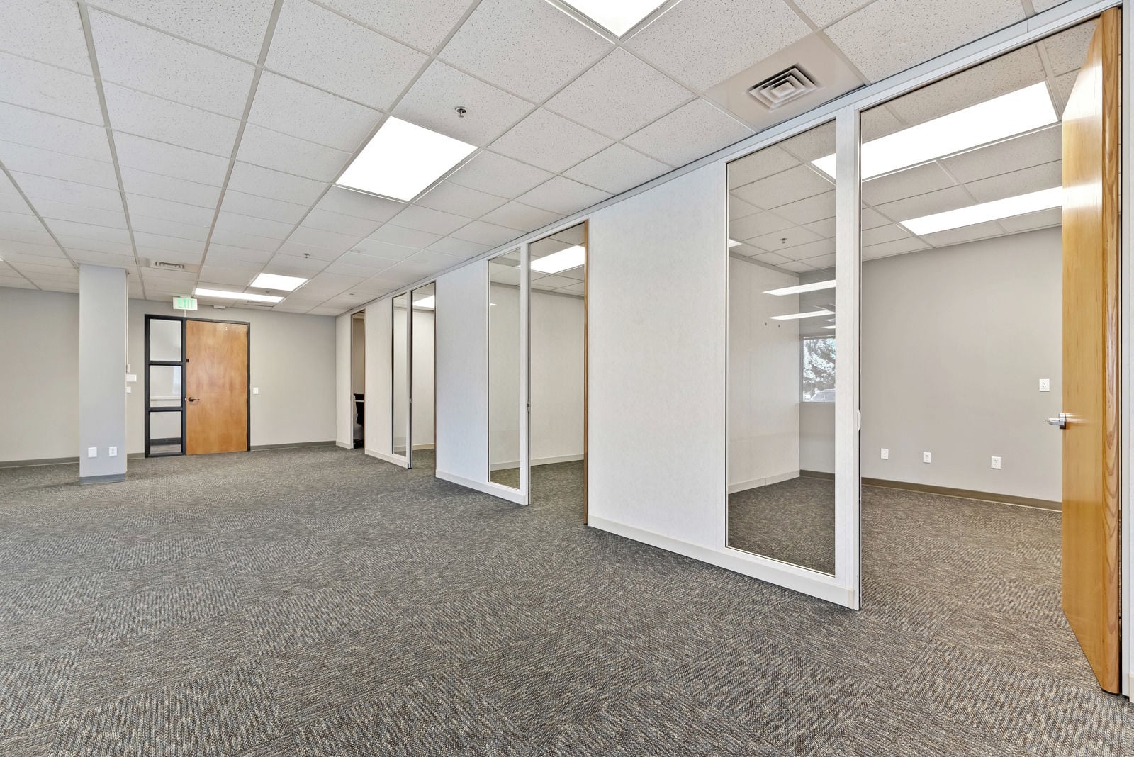 2323 Vista Ste 100 Oak Park Plaza (6)