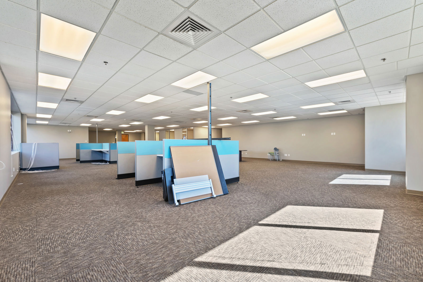 2323 Vista Ste 100 Oak Park Plaza (8)