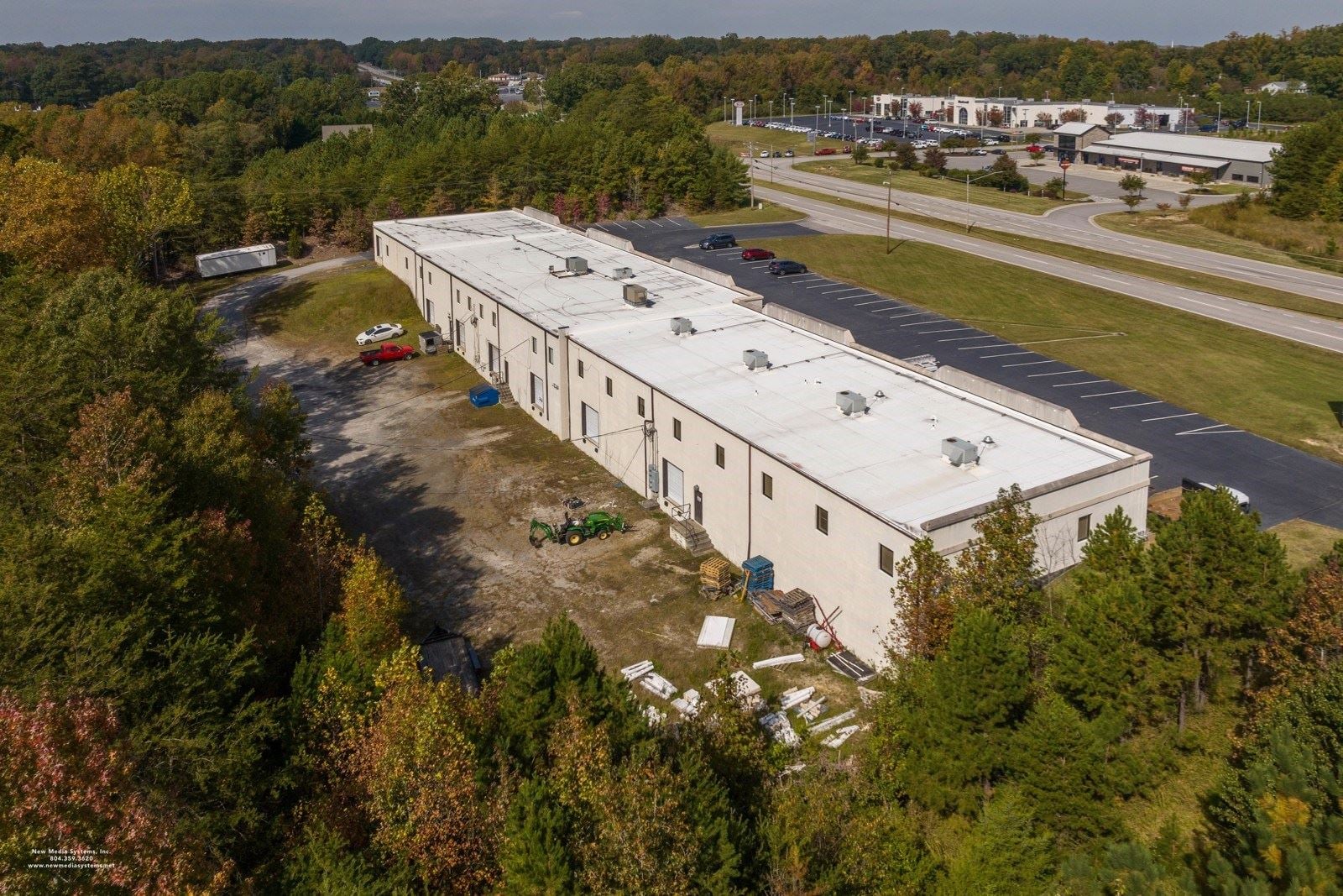 4819 Riverside Drive - Image 3