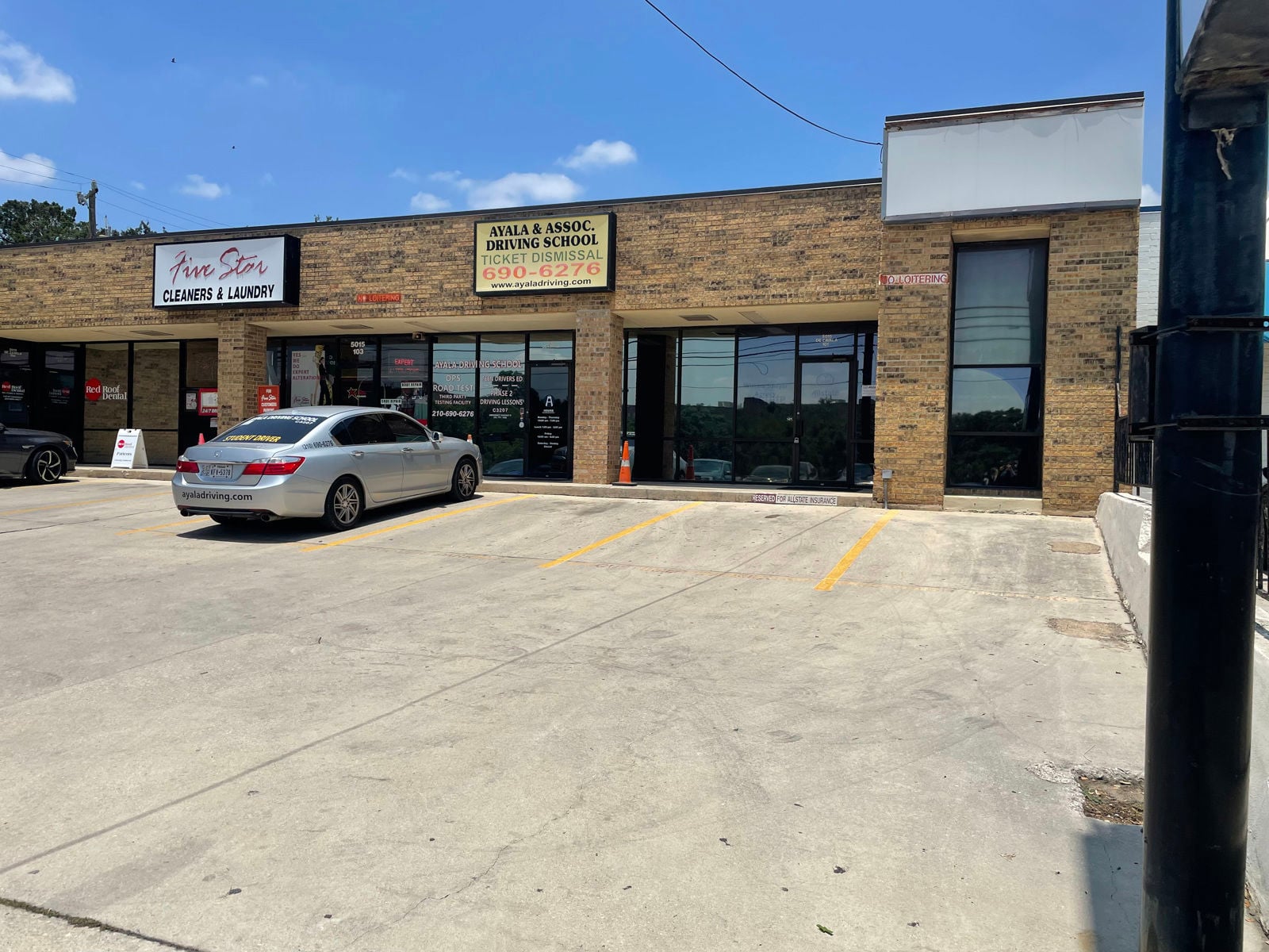 5015 De Zavala Road - Image 3