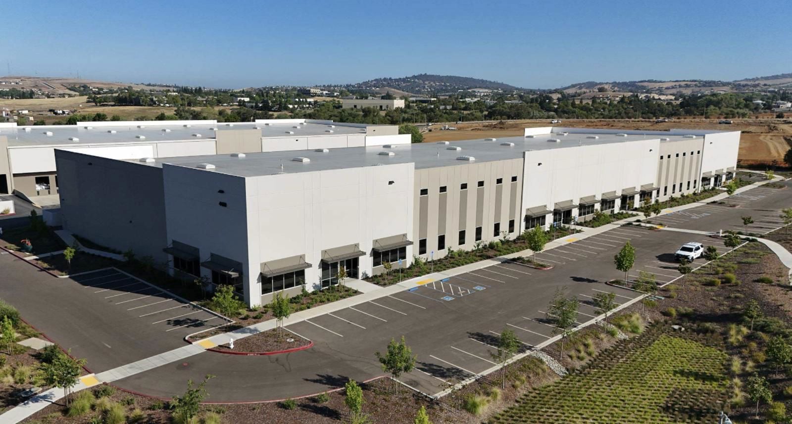 FOR LEASE - GATEWAY EL DORADO 4490 GOLDEN FOOTHILL PARKWAY, EL DORADO HILLS, CA 4490 Golden Foothill Parkway - Image 4