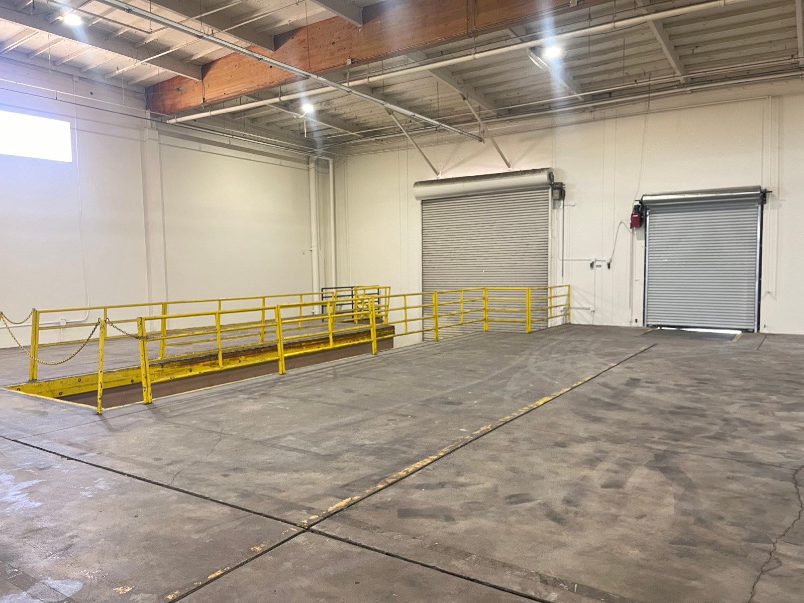 Photos_AirportRd_3443_1600x12007