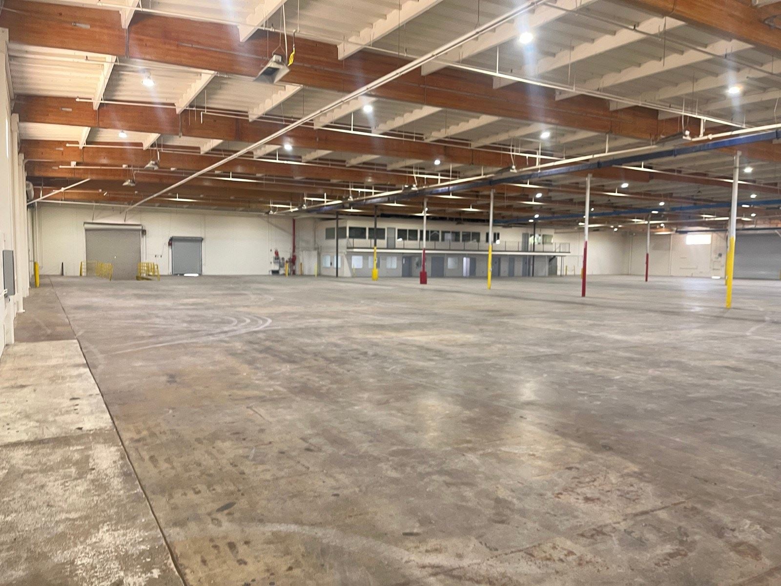 Photos_AirportRd_3443_1600x12008