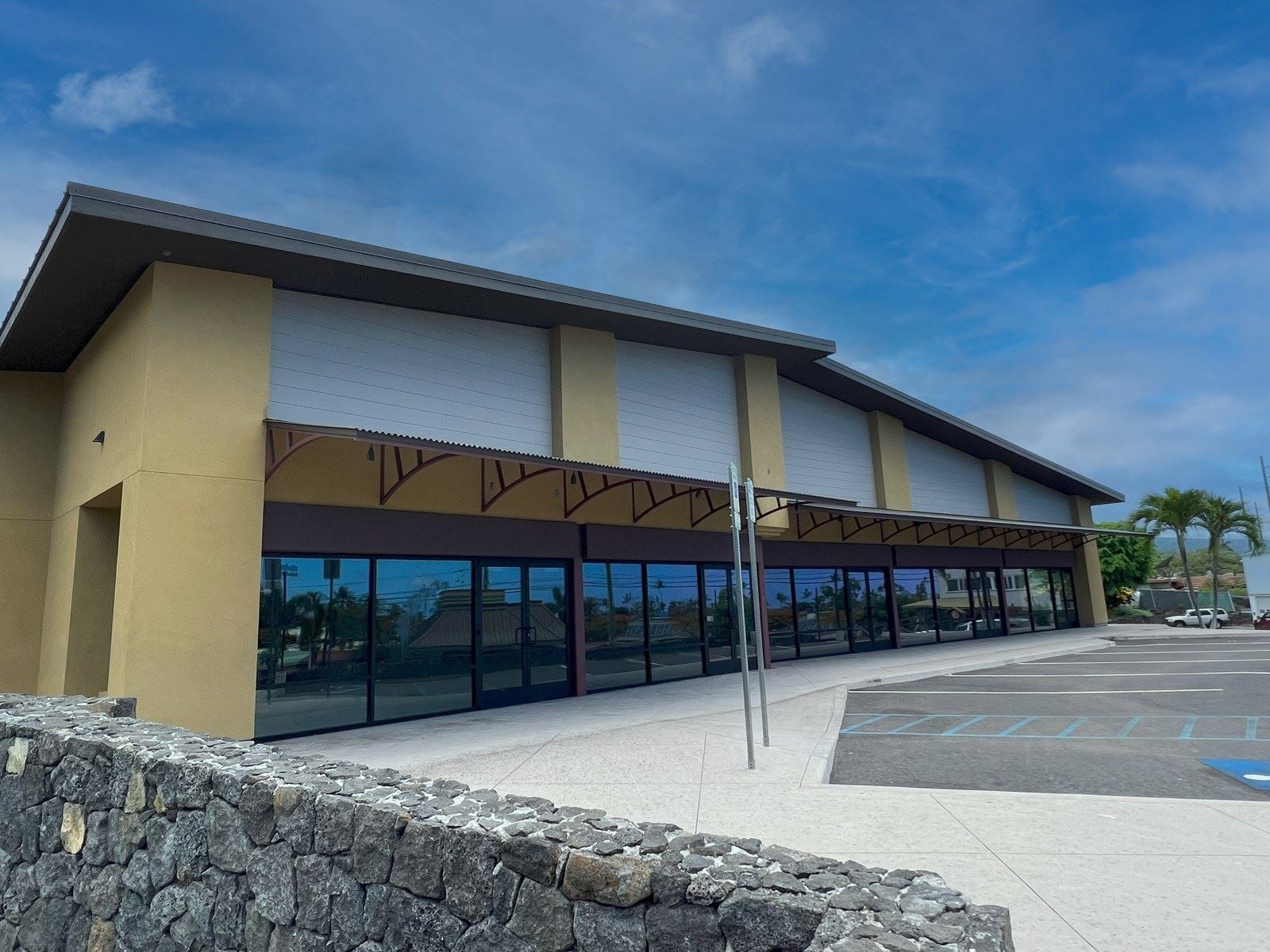 Exterior Photo IMG_3388