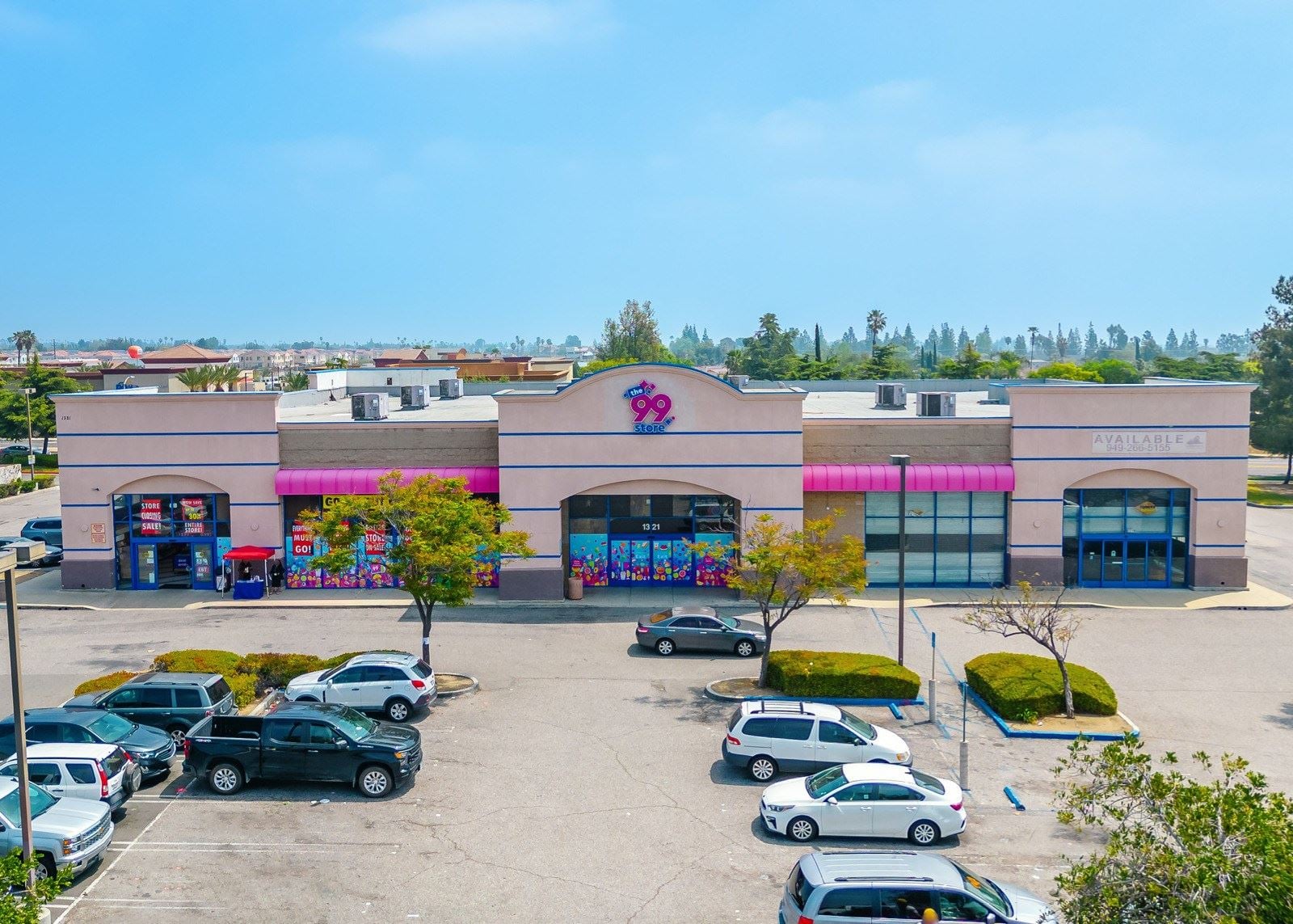 Rialto_1321 W Foothill Blvd_Web Photos