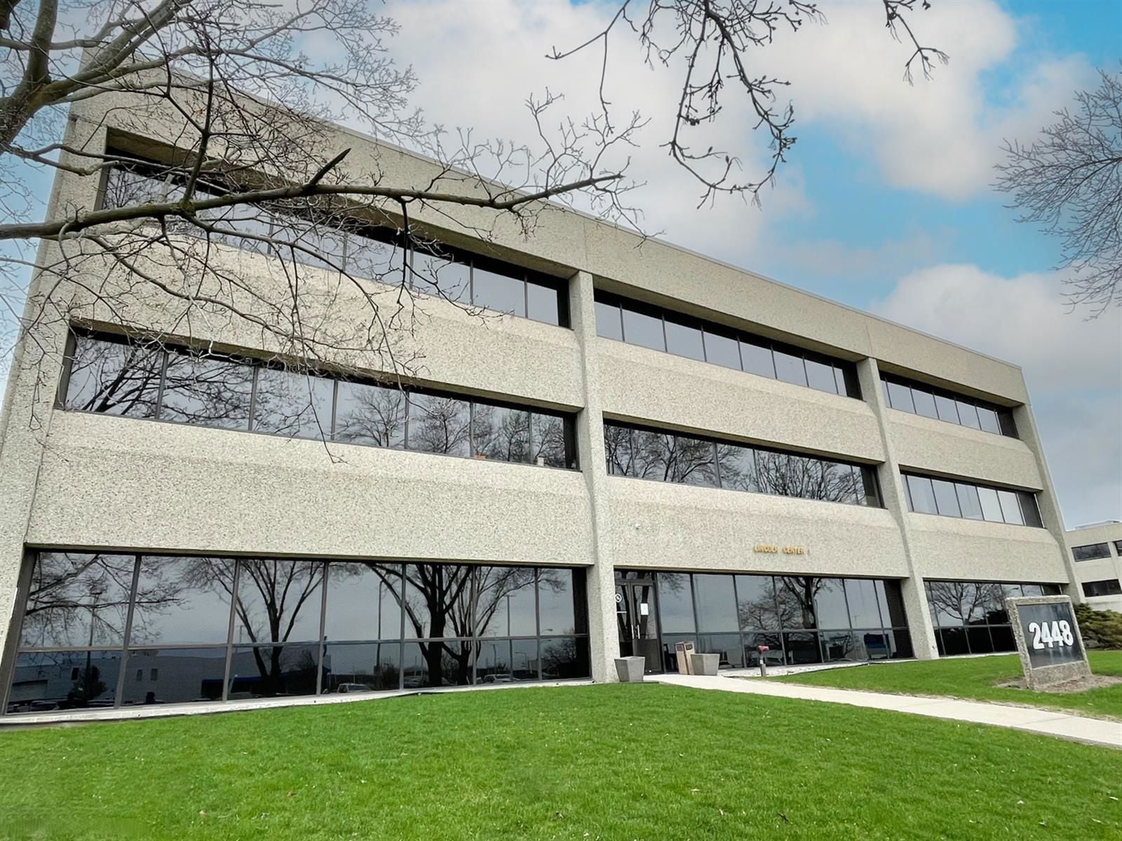 Lincoln Center I - Exterior