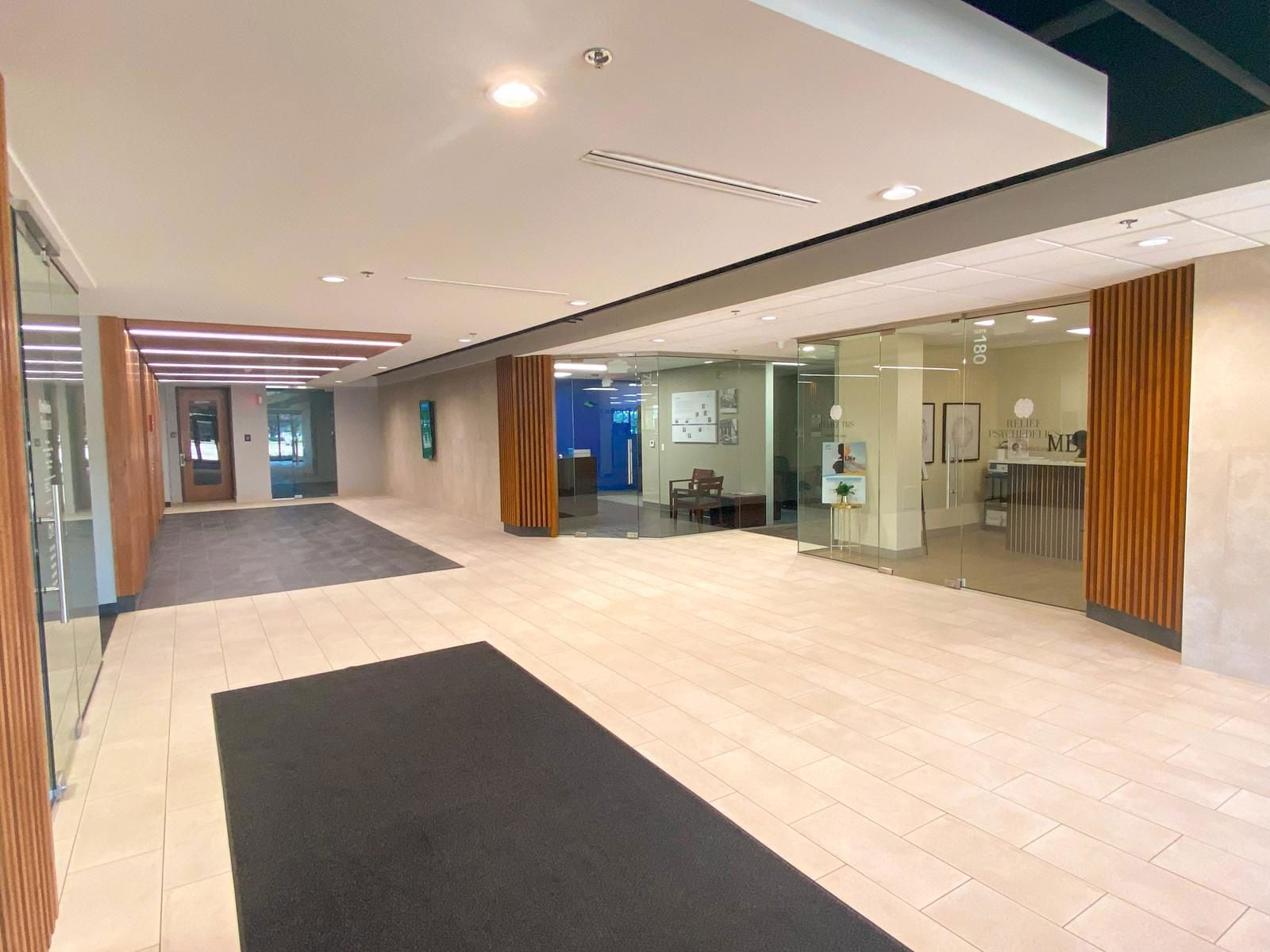 Lincoln Center I - Lobby 1