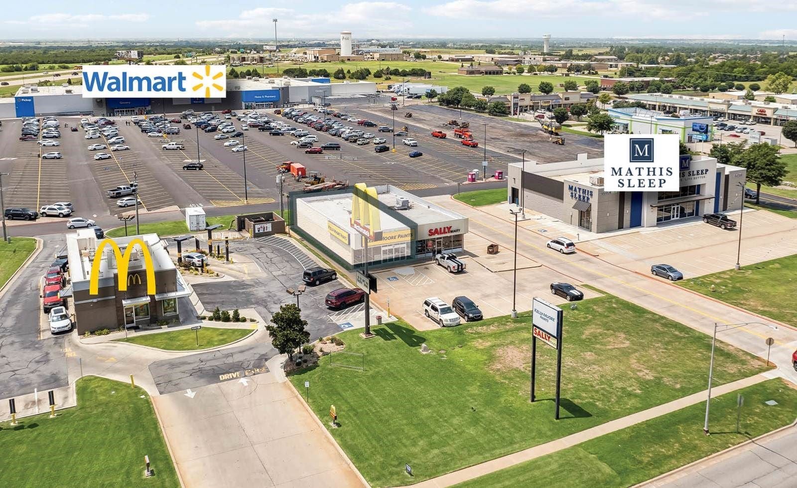 YUK 1224 Garth Brooks Blvd - pic1