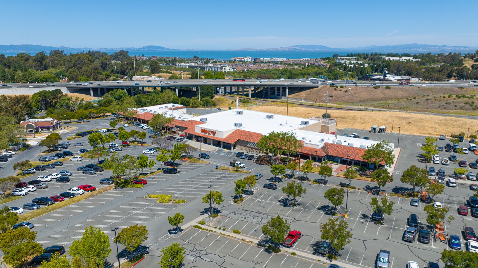 Creekside Center 1551 Sycamore Avenue - Image 1