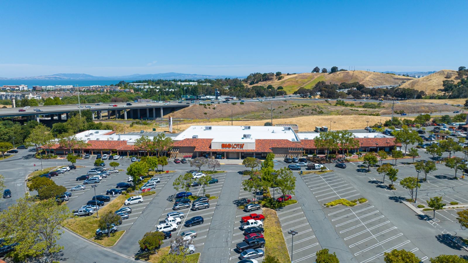 Creekside Center 1551 Sycamore Avenue - Image 2