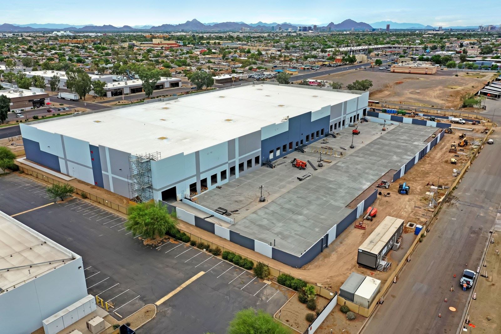 Cove Logistics Center  E Van Buren St & N 37th St, Phoenix, AZ 85008, USA - Image 1