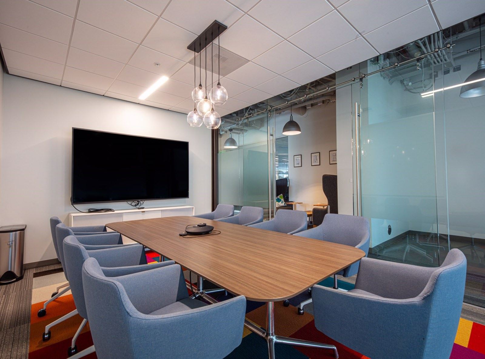 300 & 500 Lincoln Centre Drive - Image 4