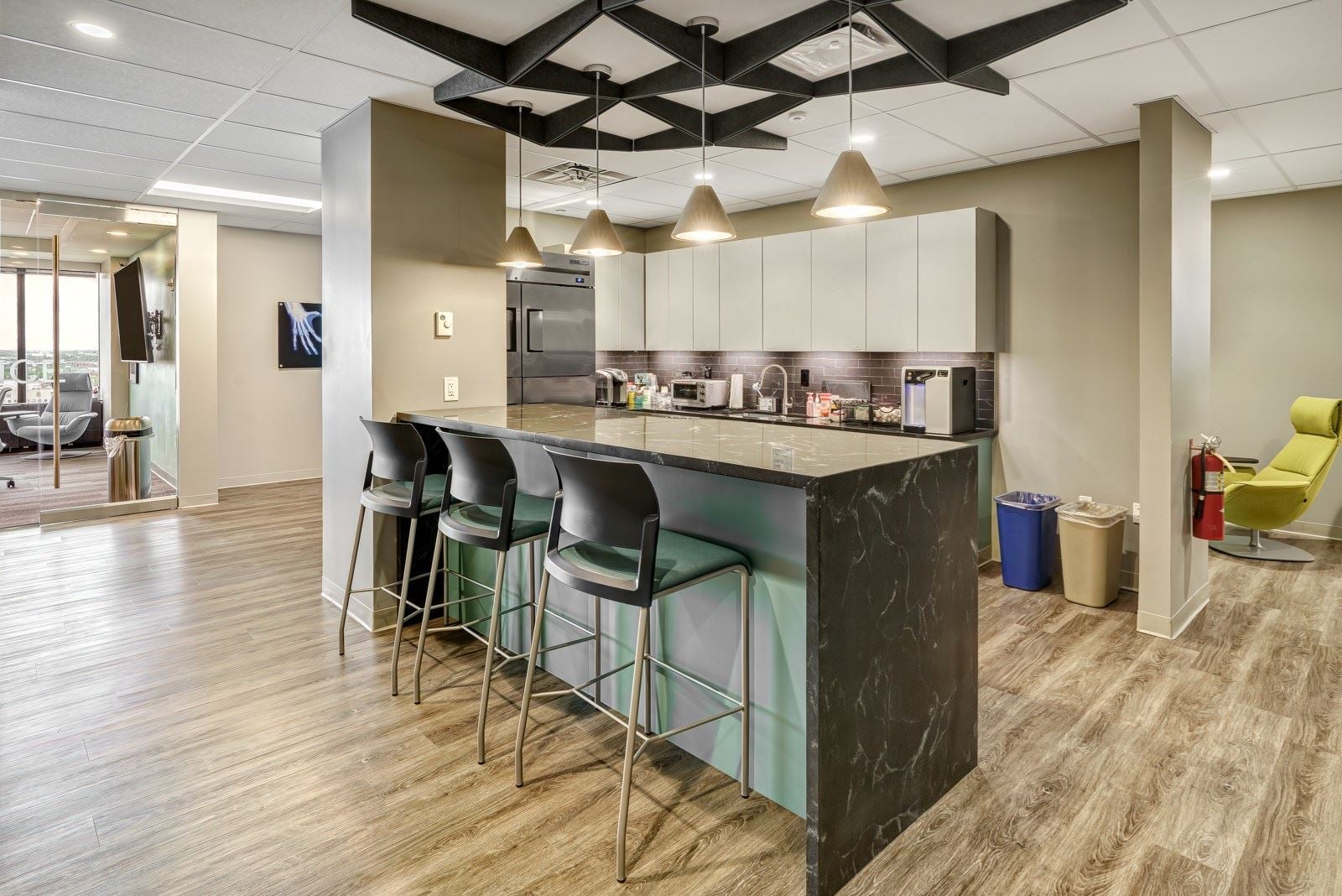 471 E Broad St 14th-4