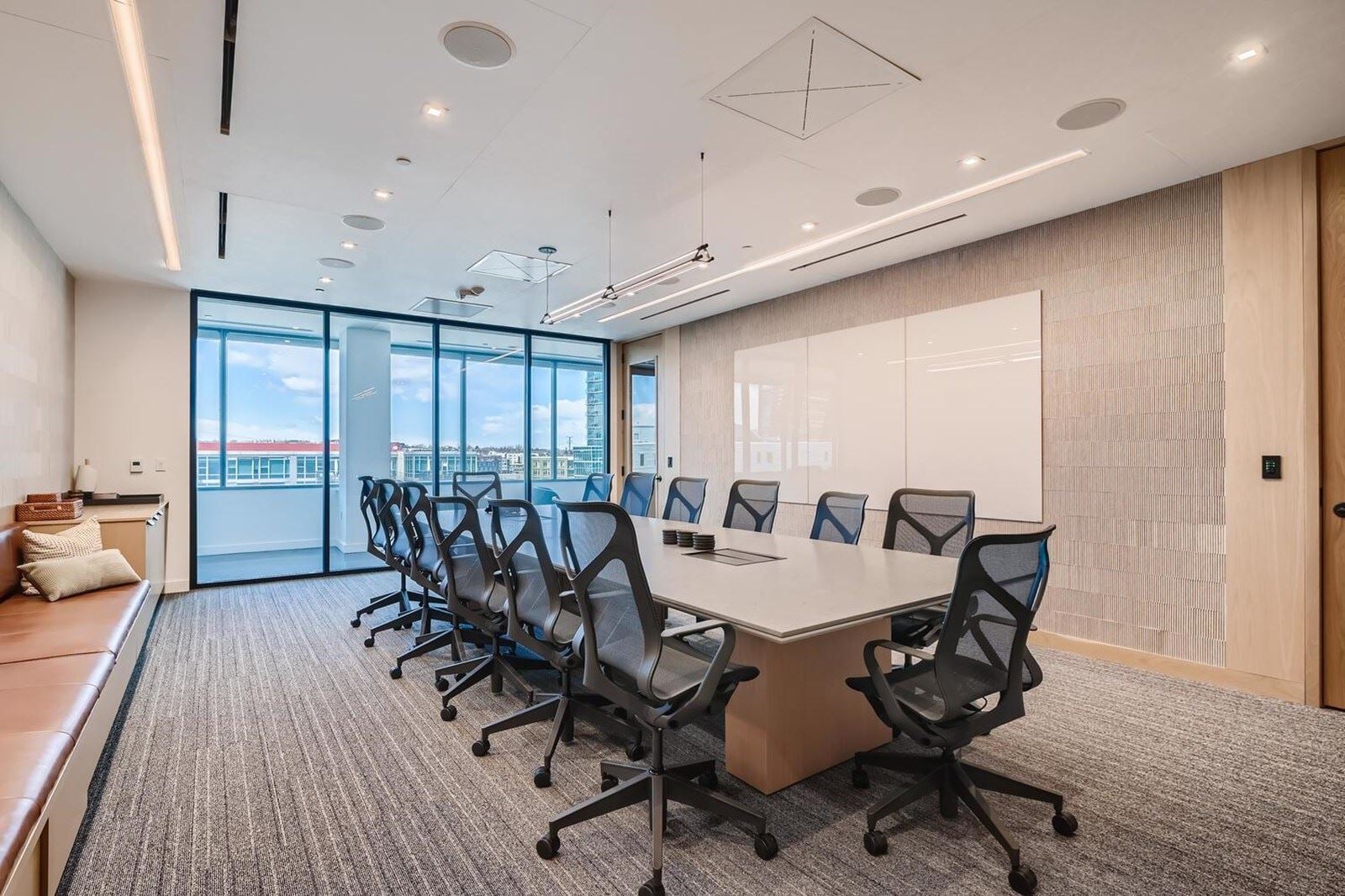 1681 Chestnut Street Denver CO-large-011-009-7th Floor Conference Area-1500x1000-72dpi
