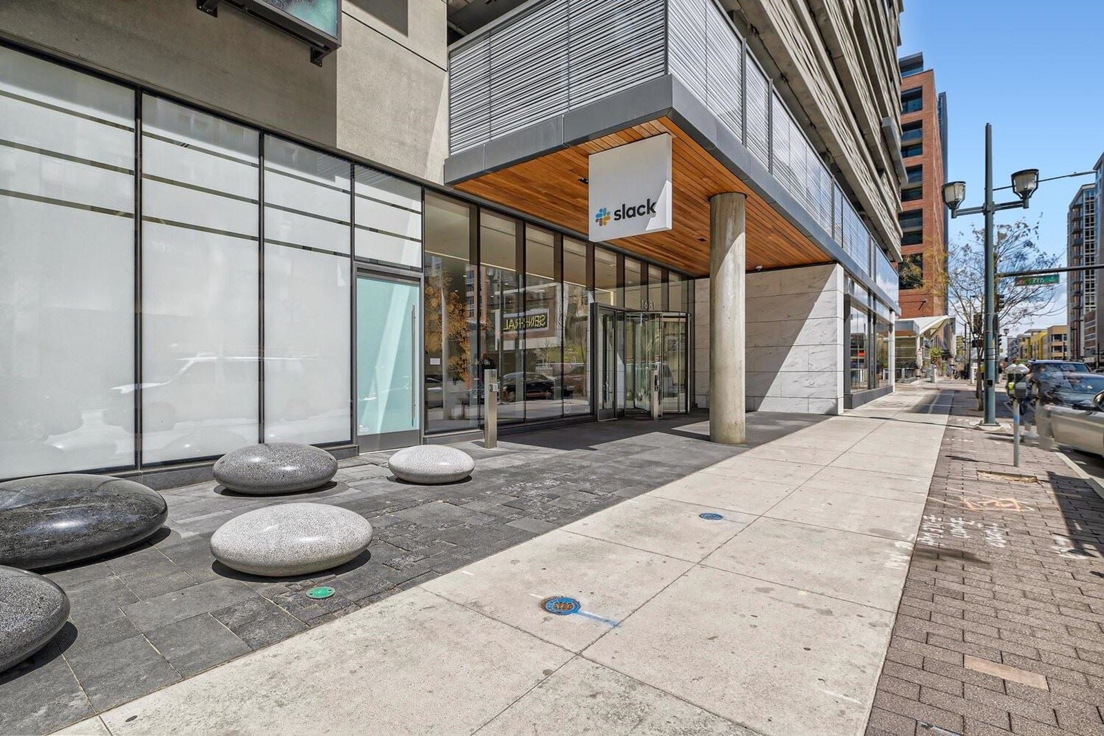 1681 Chestnut Street Denver CO-large-001-001-Exterior Front-1500x1000-72dpi